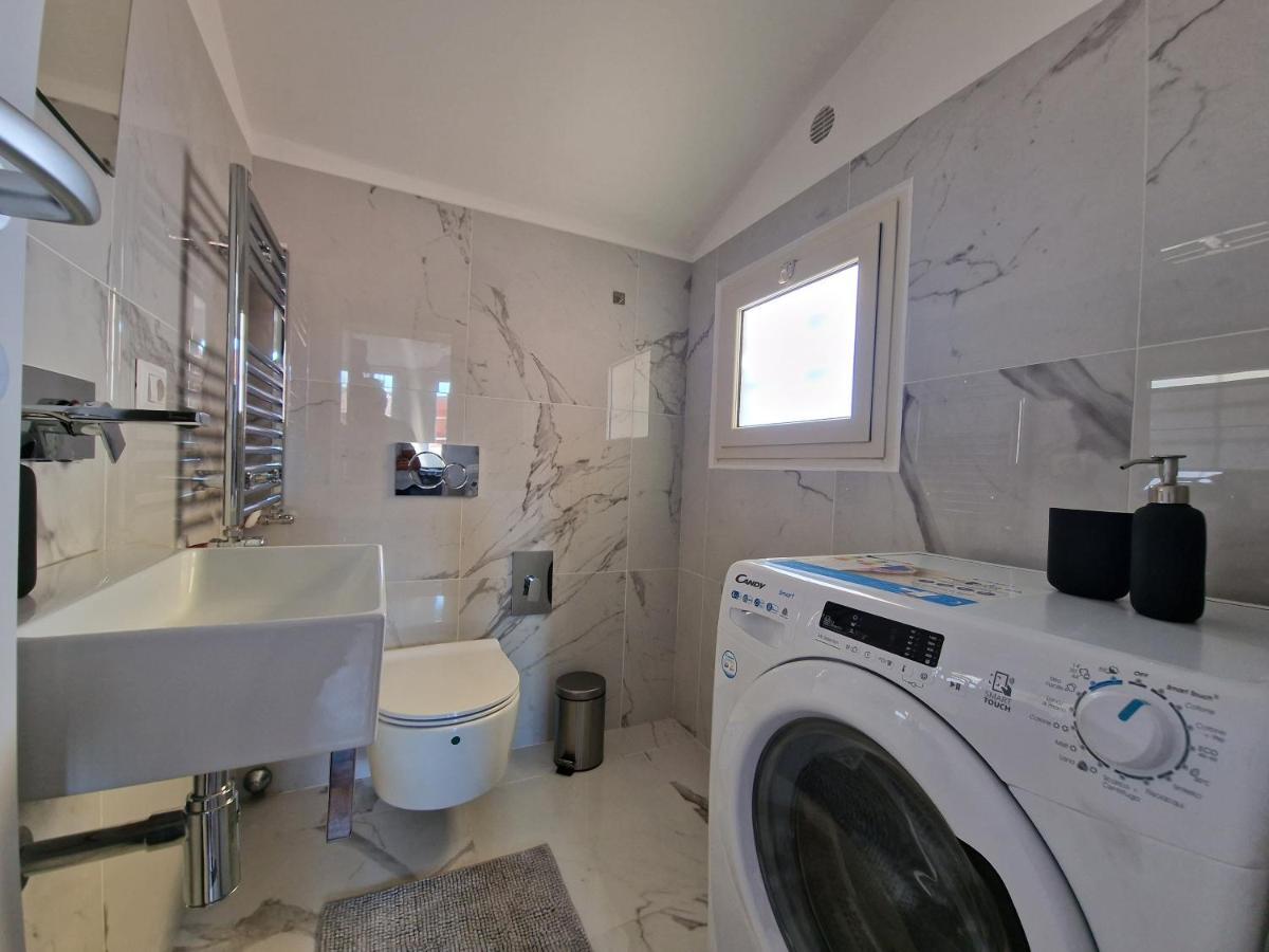 Luxury Top Floor In Trastevere Rome Exterior photo