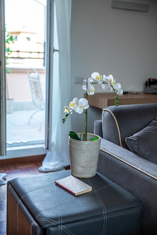 Luxury Top Floor In Trastevere Rome Exterior photo